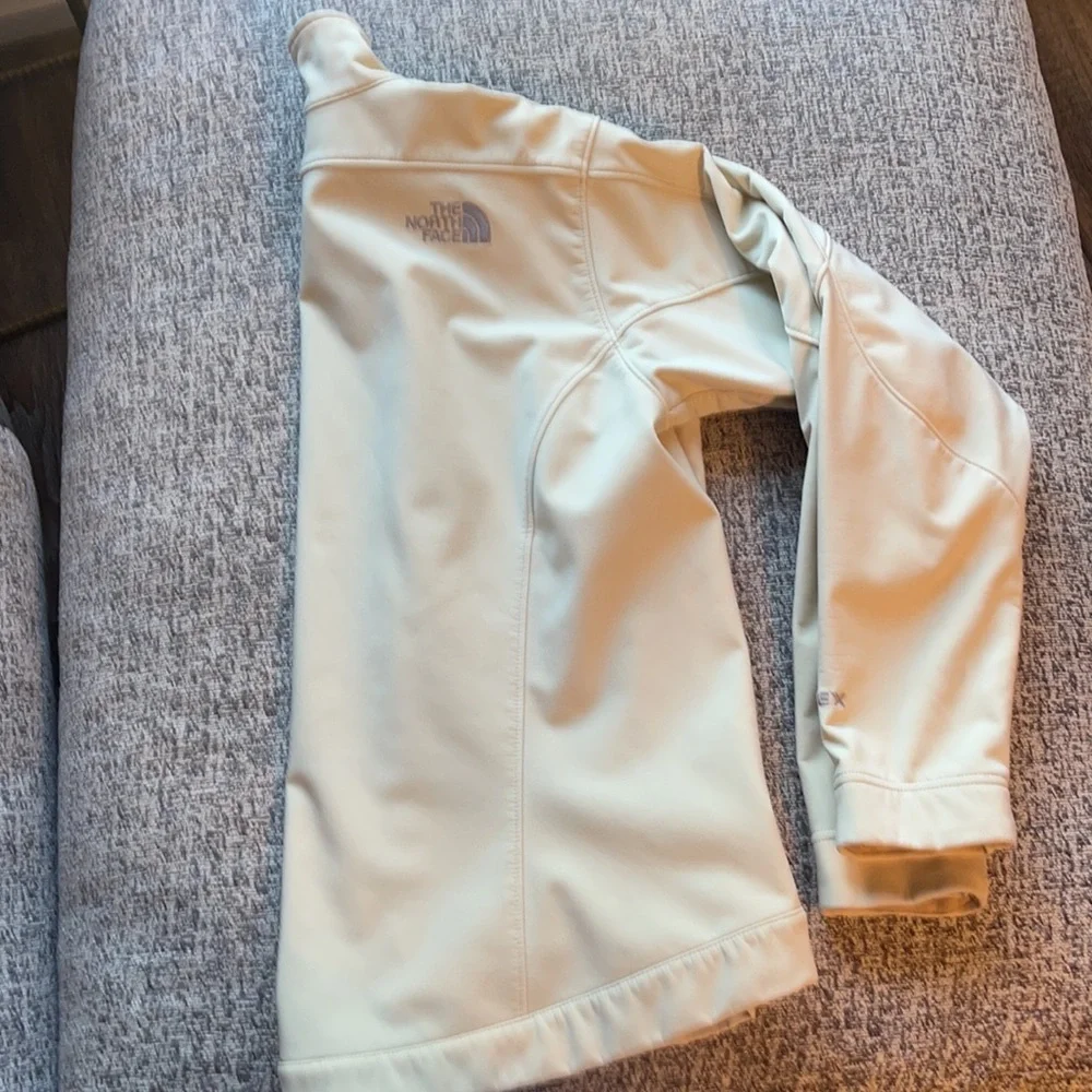 The North Face Jacket - Picture 5 of 5
